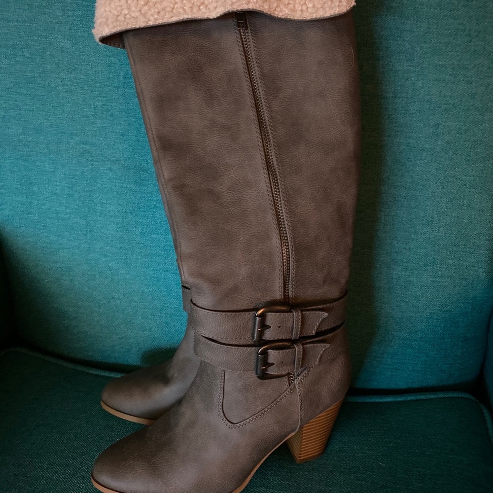 Heeled boot